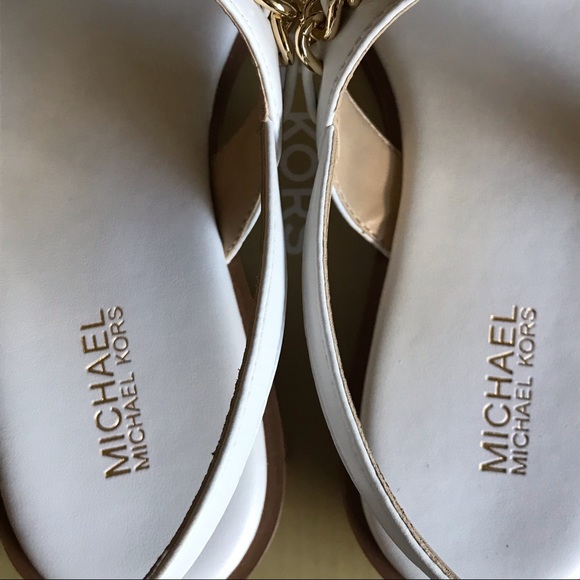 MICHAEL KORS ELSA LEATHER SANDAL 6 - Picture 8 of 10